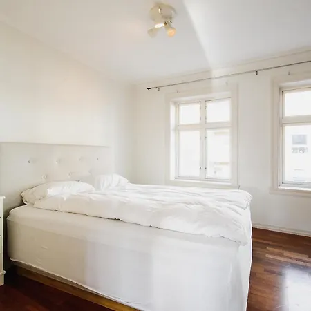 Penthouse - Spacious With Amazing Terrace *