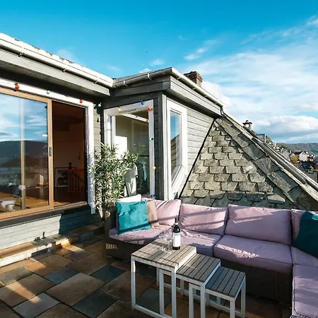 아파트 Penthouse - Spacious With Amazing Terrace 베르겐
